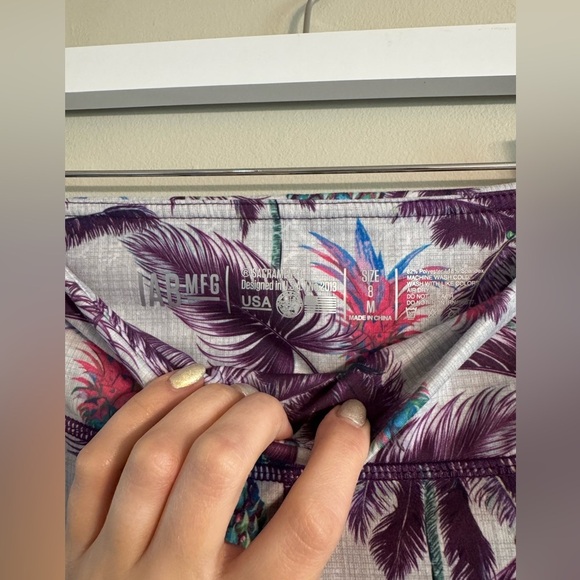 I AM BECOMING Pineapple Shorts - Picture 4 of 7